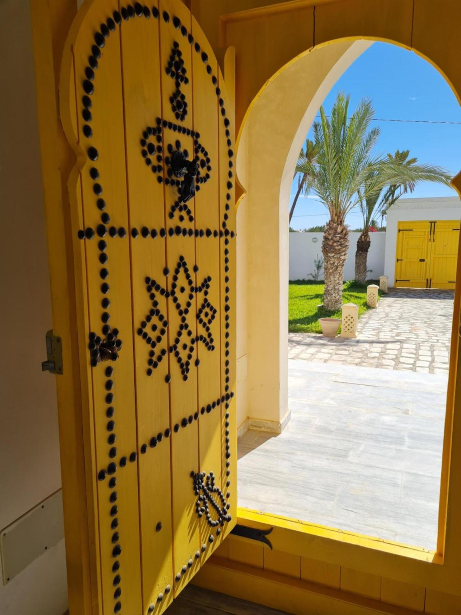 Musk De Djerba Suite Aziz Avec Piscine Temlale Extérieur photo