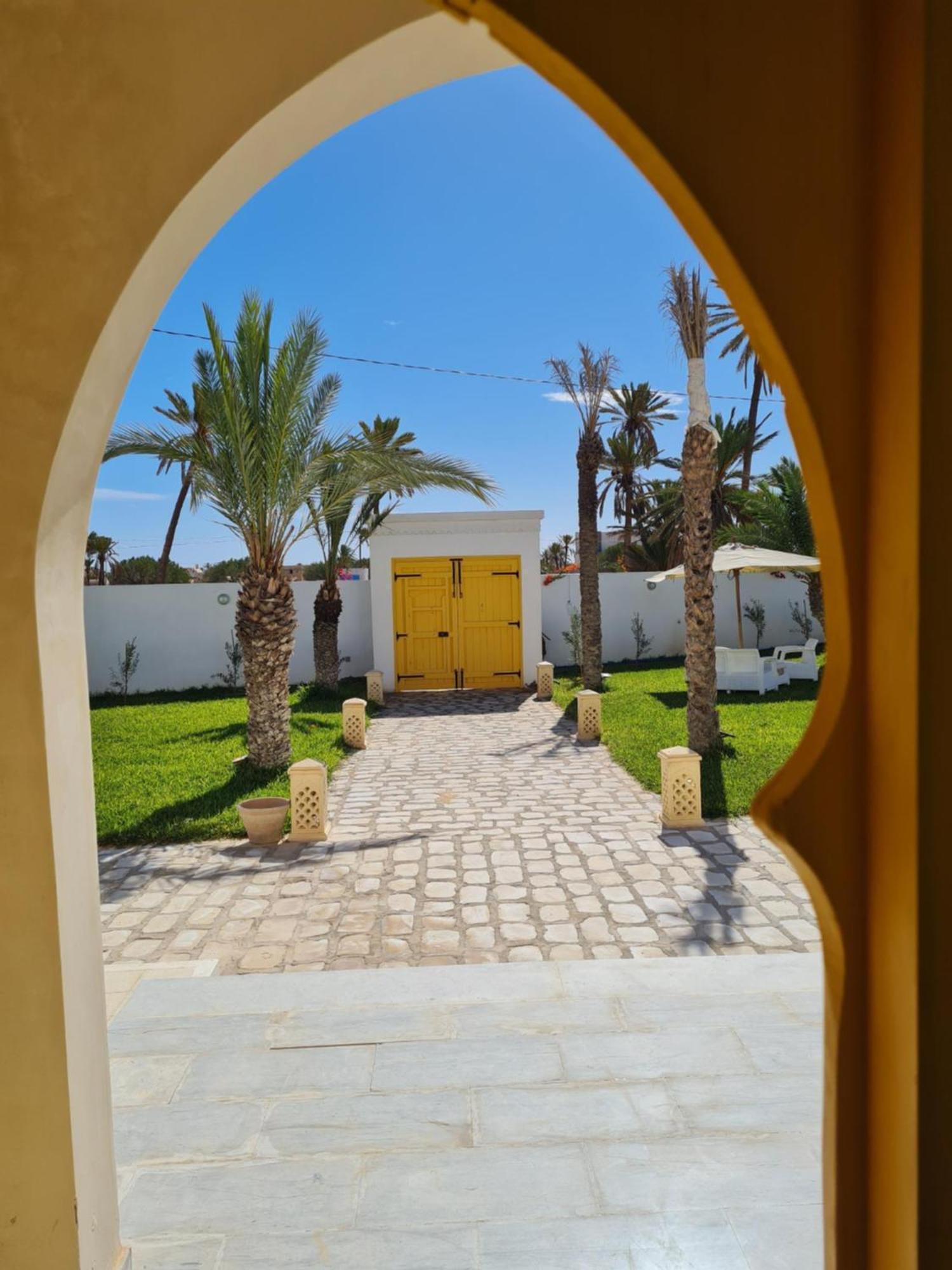Musk De Djerba Suite Aziz Avec Piscine Temlale Extérieur photo
